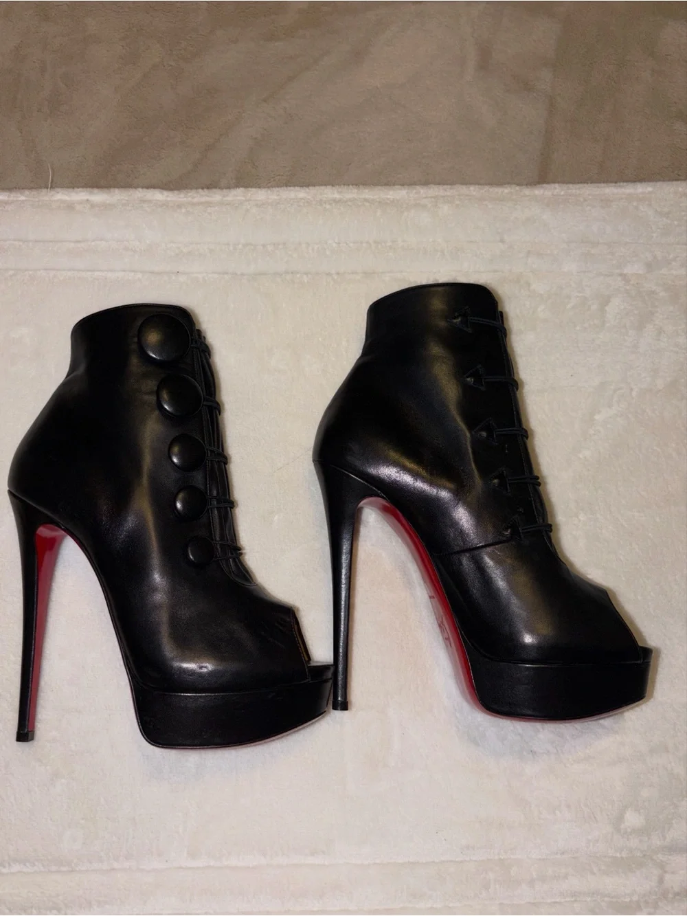 Authentic Christian Louboutin  Lady Booton 150 platform booties